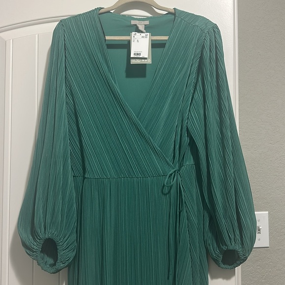 Green H&M Wrap Dress - Picture 2 of 3